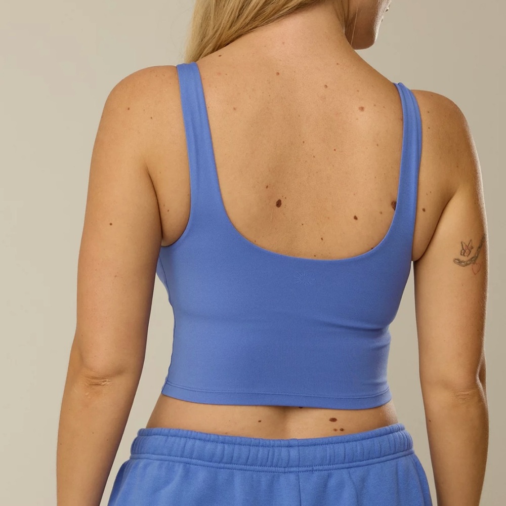 OFFLINE By Aerie Real Me Low Key Longline Sports Bra Ice Blue Vneck Crop Top - Picture 2 of 8